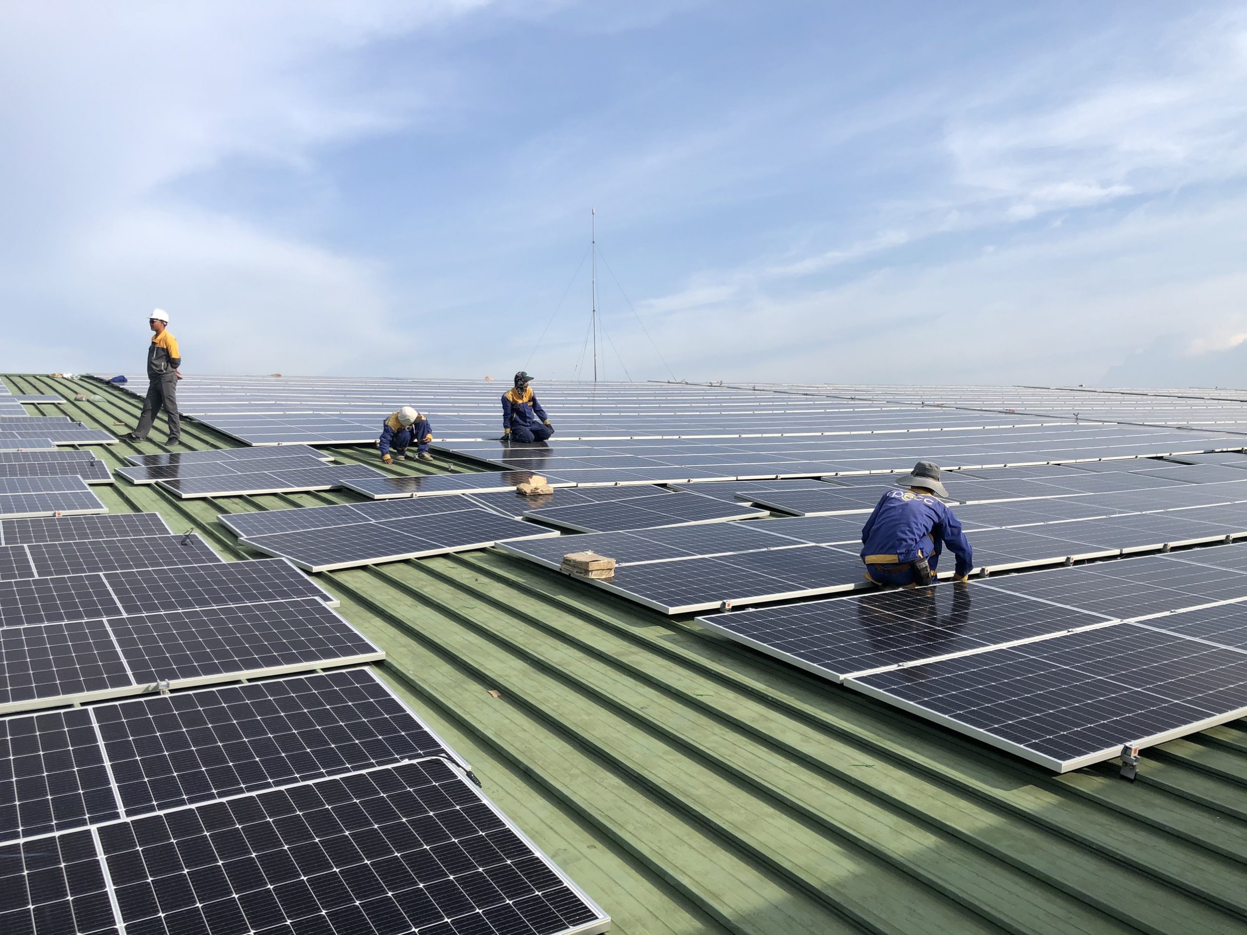 Điện mặt trời mái nhà, giải pháp xanh - sạch - tiết kiệm cho lĩnh vực